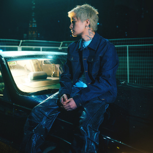 口球+手铐+脚铐+十字扣作文
