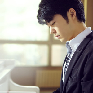 口球+手铐+脚铐+十字扣作文
